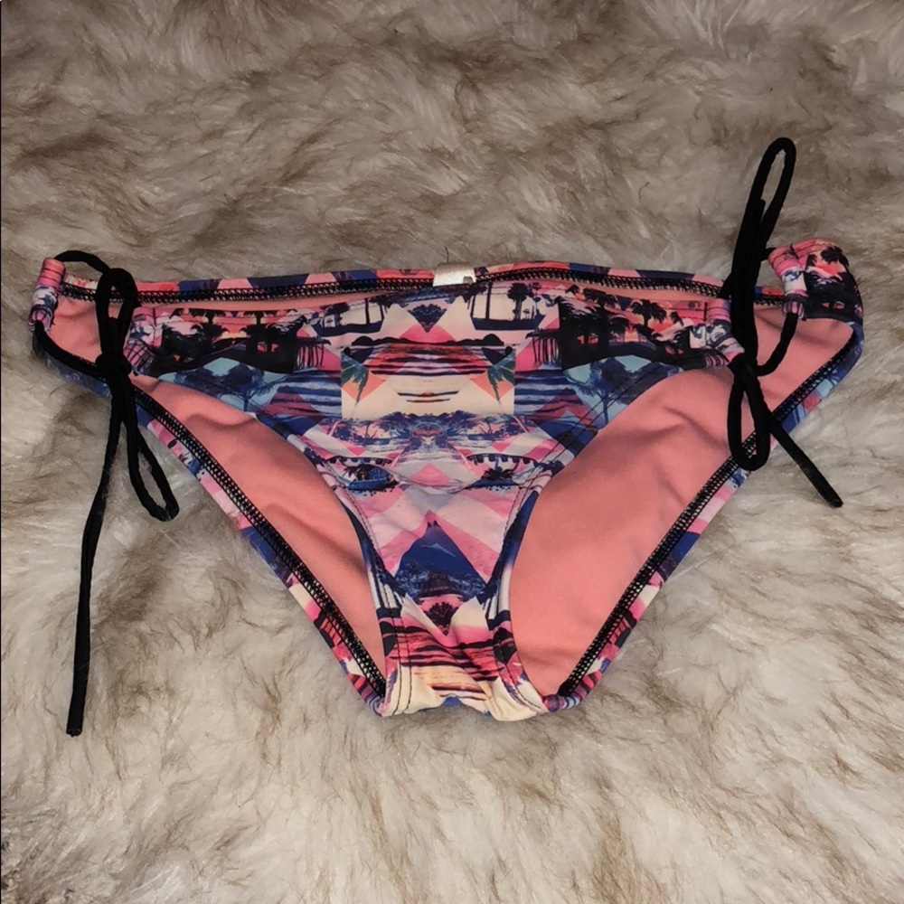 side tie bikini bottoms